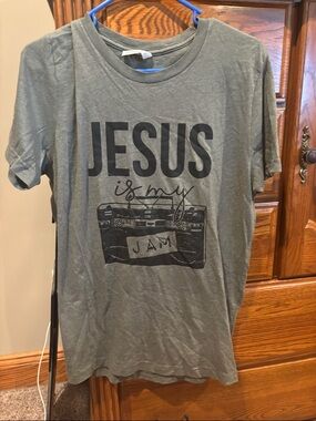 Jesus Graphic Short Sleeve Tee in Olive Green